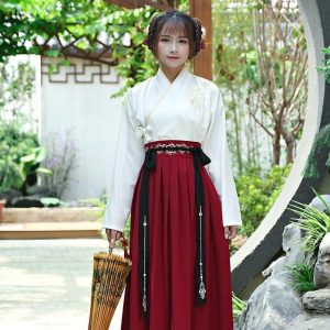 Hanfu Bordeaux et blanc