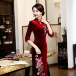 Robe Chinoise  en Velours Rouge / M